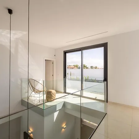 Luxury Villa Andrea - Seaviews - Panoramic Seaviews - Heated Private Pool Villa Costa Adeje (Tenerife)
