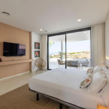 Luxury Andrea - Seaviews - Panoramic Seaviews - Heated Private Pool Villa Costa Adeje (Tenerife)