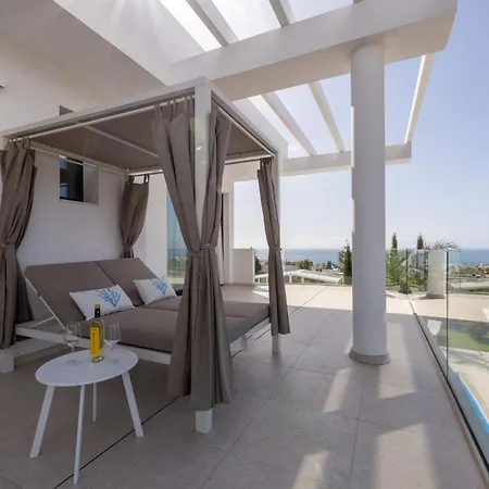 Luxury Andrea - Seaviews - Panoramic Seaviews - Heated Private Pool * Costa Adeje (Tenerife)