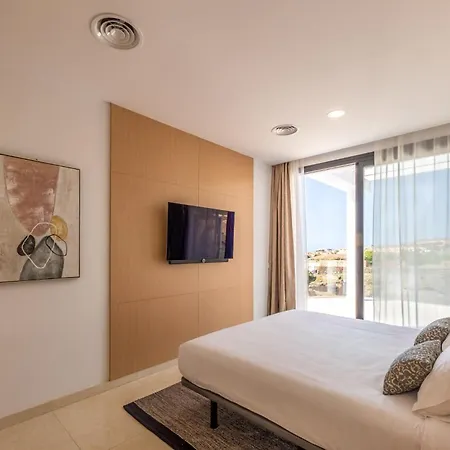Luxury Villa Andrea - Seaviews - Panoramic Seaviews - Heated Private Pool Villa
