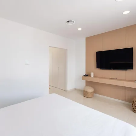 Luxury Villa Andrea - Seaviews - Panoramic Seaviews - Heated Private Pool Villa Costa Adeje (Tenerife)